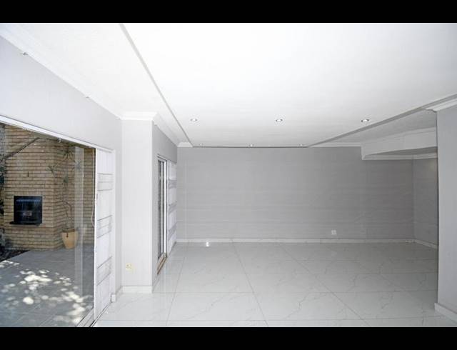 2 BEDROOM TOWNHOUSE FOR SALE IN MORNINGSIDE